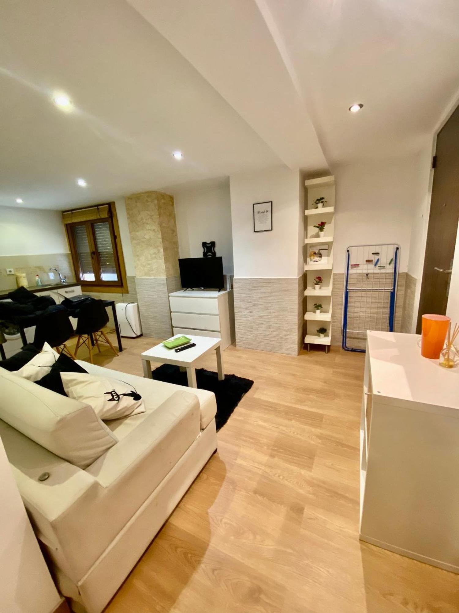 Stylous Apartment At The Center 桑坦德 外观 照片